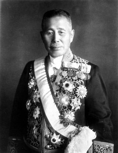 田中義一(1864年～1929年)。萩藩士・田中信祐の三男として誕生し、陸軍大臣、内閣総理大臣(第26代)、外務大臣(第42代)などを歴任。