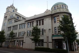 函館市地域交流まちづくりセンター(旧丸井今井百貨店)