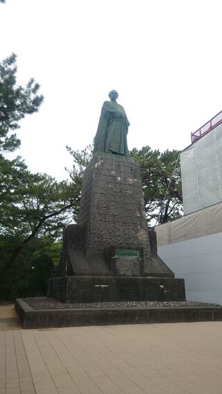 坂本龍馬像(桂浜)