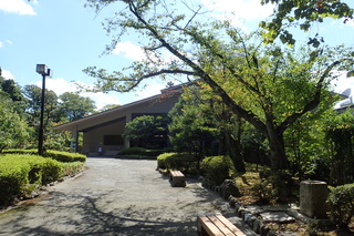 金沢市立中村記念美術館