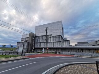 上田市立美術館