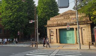 旧博物館動物園駅