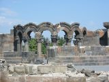エチミアジンの大聖堂と教会群ならびにズヴァルトノツの考古遺跡
